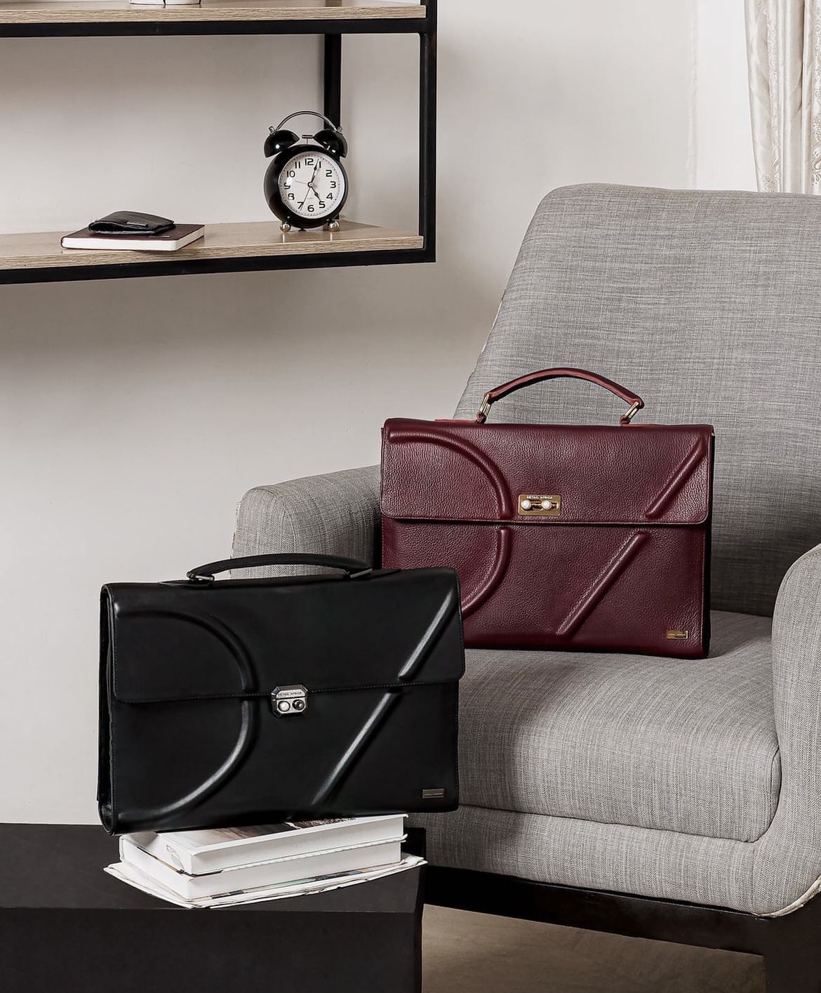 The Executive Sleek MIDI Briefcase